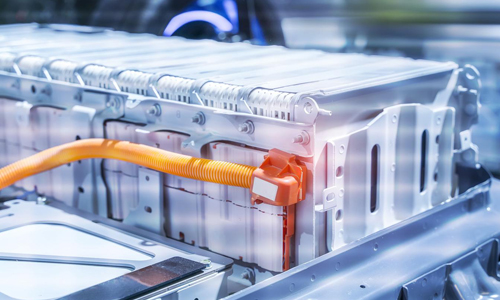 <b>固态电池新突破！新能源车续航有望翻倍！</b>